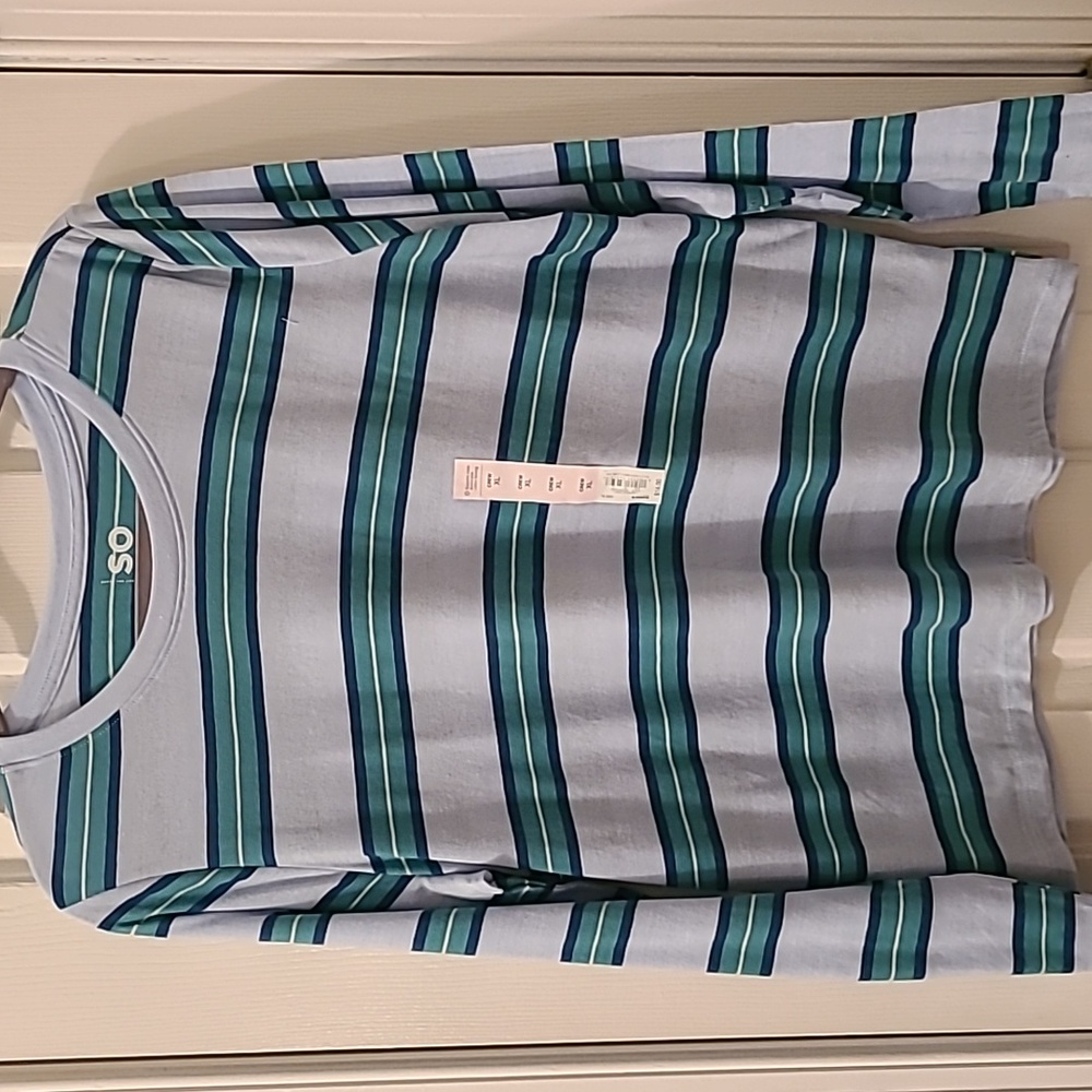 SO BRAND WOMENS JUNIOR SIZE LONG SLEEVE BLUE STRIPED TOP SIZE XL